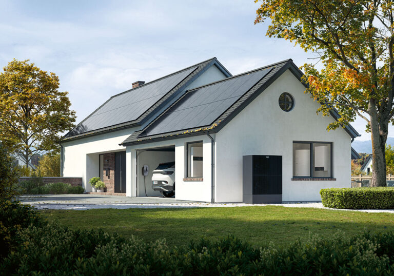 Photovoltaik, Wärmepumpe, Stromspeicher und Wallbox am Einfamilienhaus